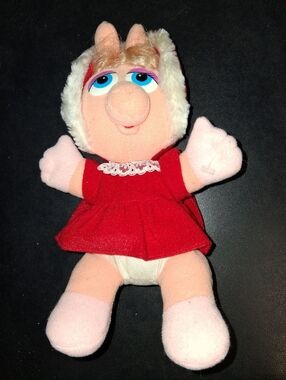 Vintage 1987 Soft Pink Plush  Muppet Piggy Doll in Red  ress - Kids BStuffed Toy